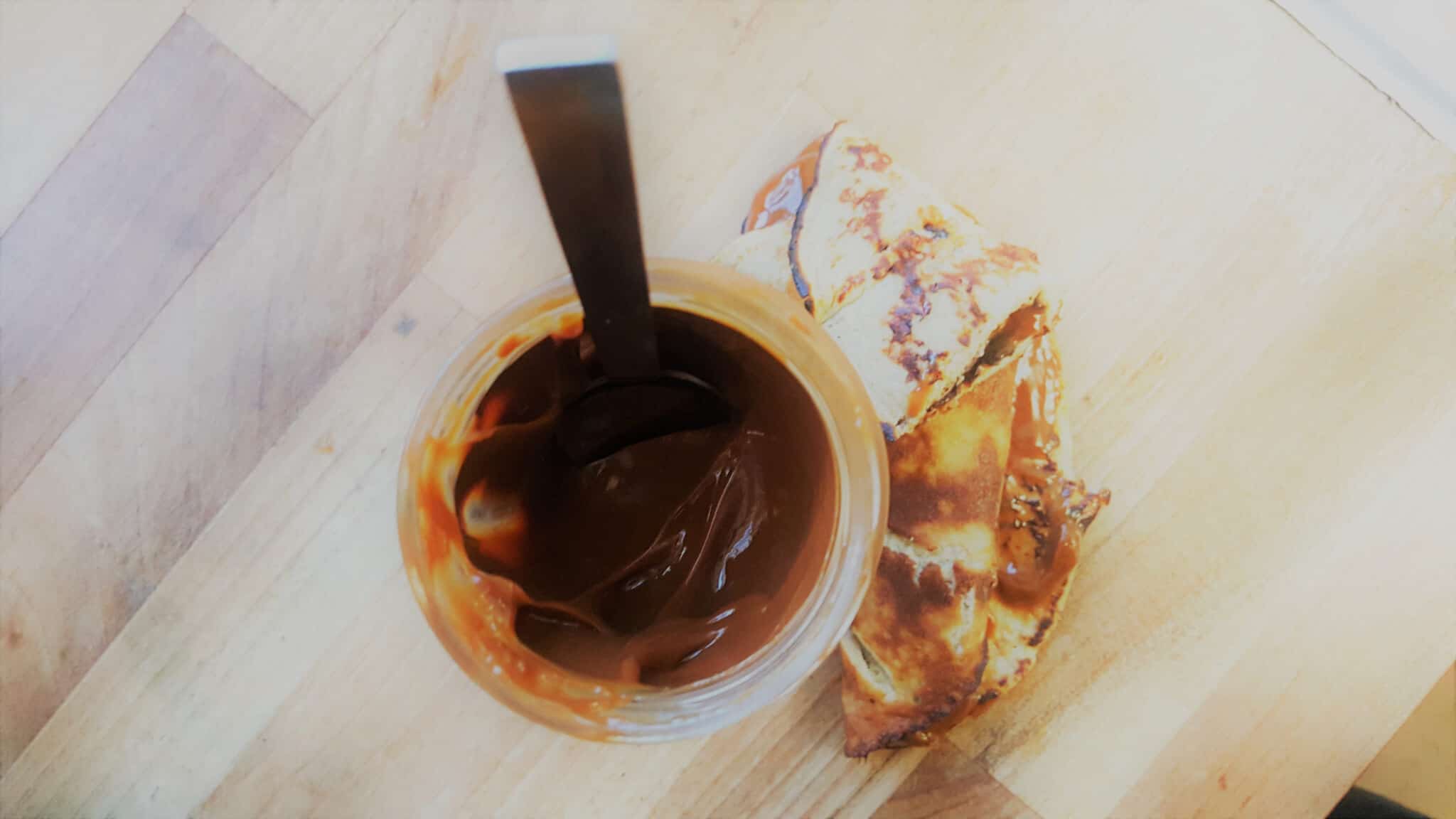 Easy 2 Ingredient Banana Pancakes with Dulce de Leche (gluten free)