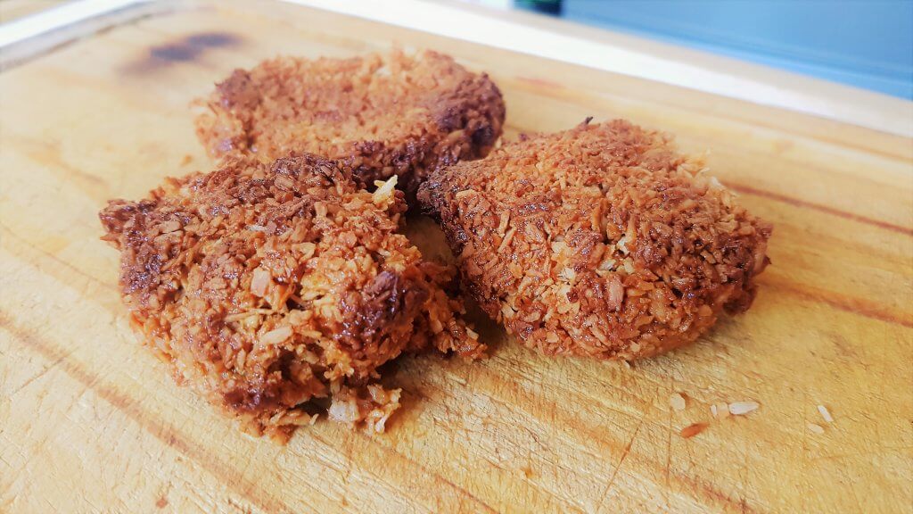 coconut and dulce de leche macaroons